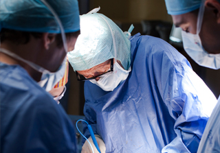 Imagen del Máster en Patología y Cirugía Avanzada de Rodilla de Alebat Education Master internacional cirugia avanzada rodilla realizado por los profesores de Alebat Education