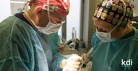 Imagen de la noticia de odontología La Dra. Chantal Malevez visita la Clínica Guitián Fotografía que ilustra la noticia de odontología de Knotgroup Dental Institute sobre La Dra. Chantal Malevez visita la Clínica Guitián